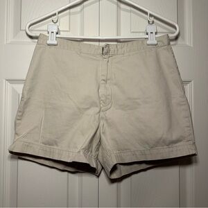 Vintage Tommy Hilfiger flat front khaki shorts, size 6, excellent condition